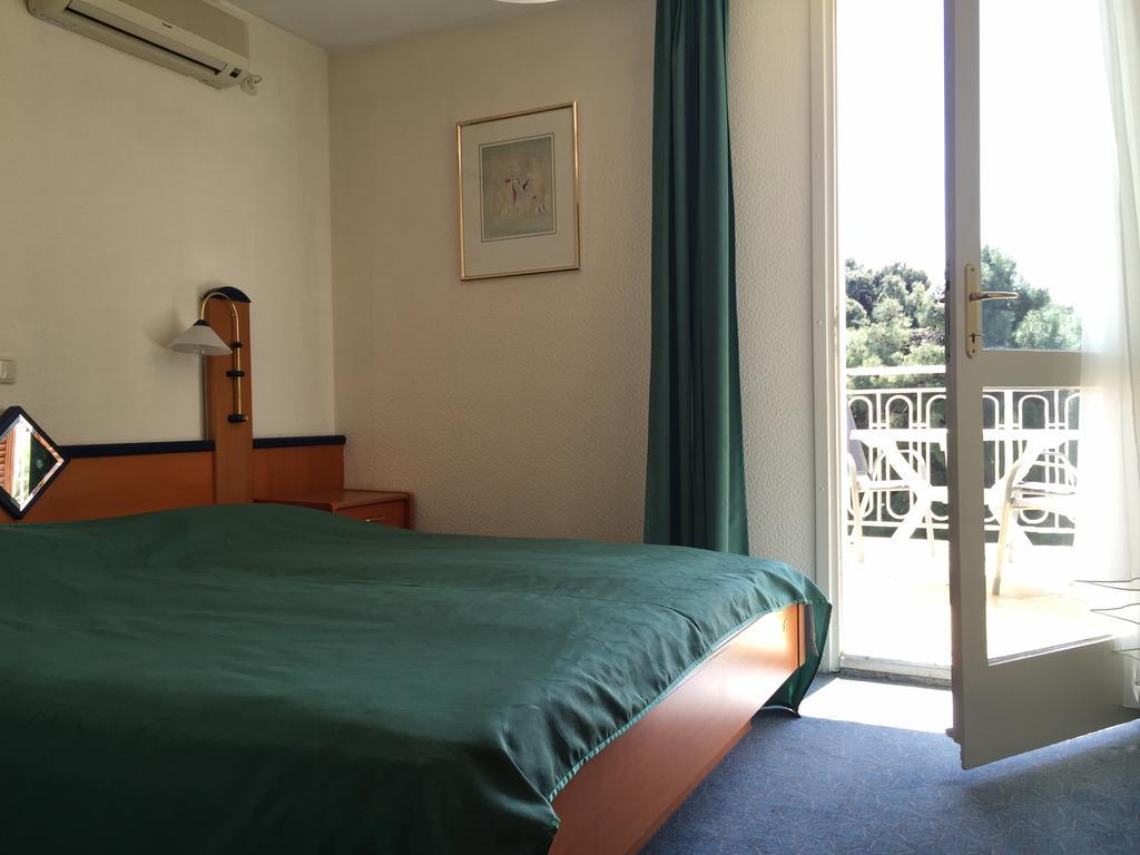 Hotel Οπατία Εξωτερικό φωτογραφία