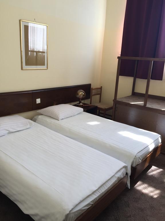 Hotel Οπατία Εξωτερικό φωτογραφία