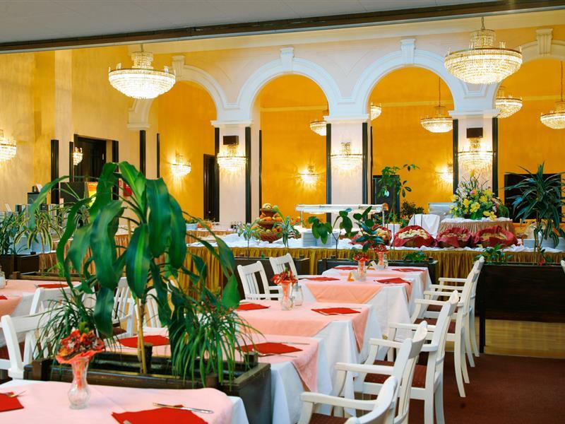 Hotel Οπατία Εξωτερικό φωτογραφία