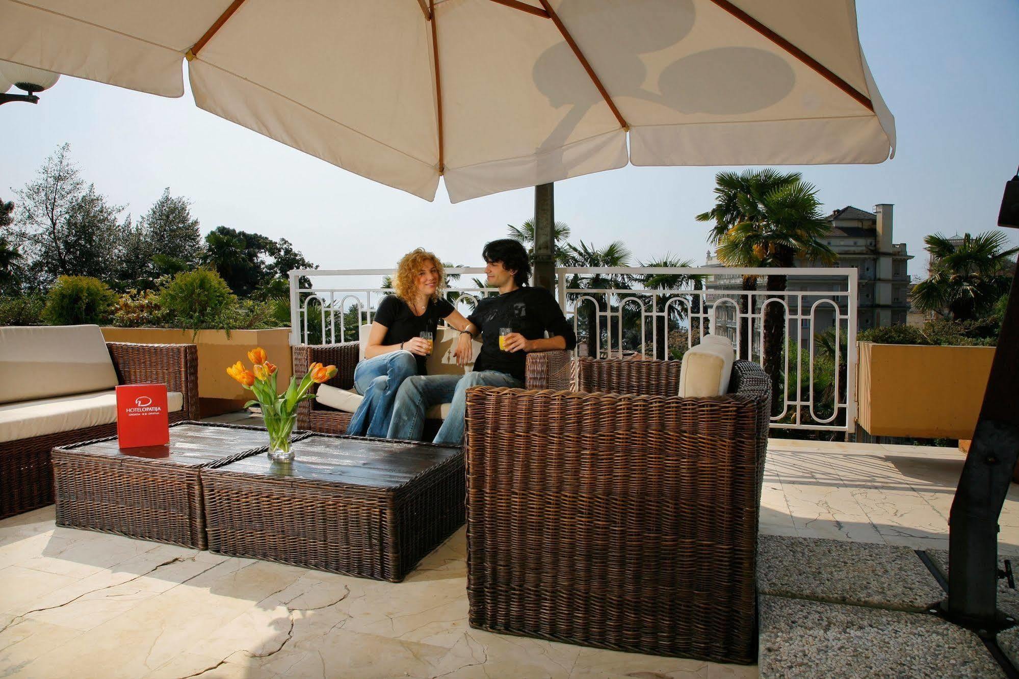 Hotel Οπατία Εξωτερικό φωτογραφία