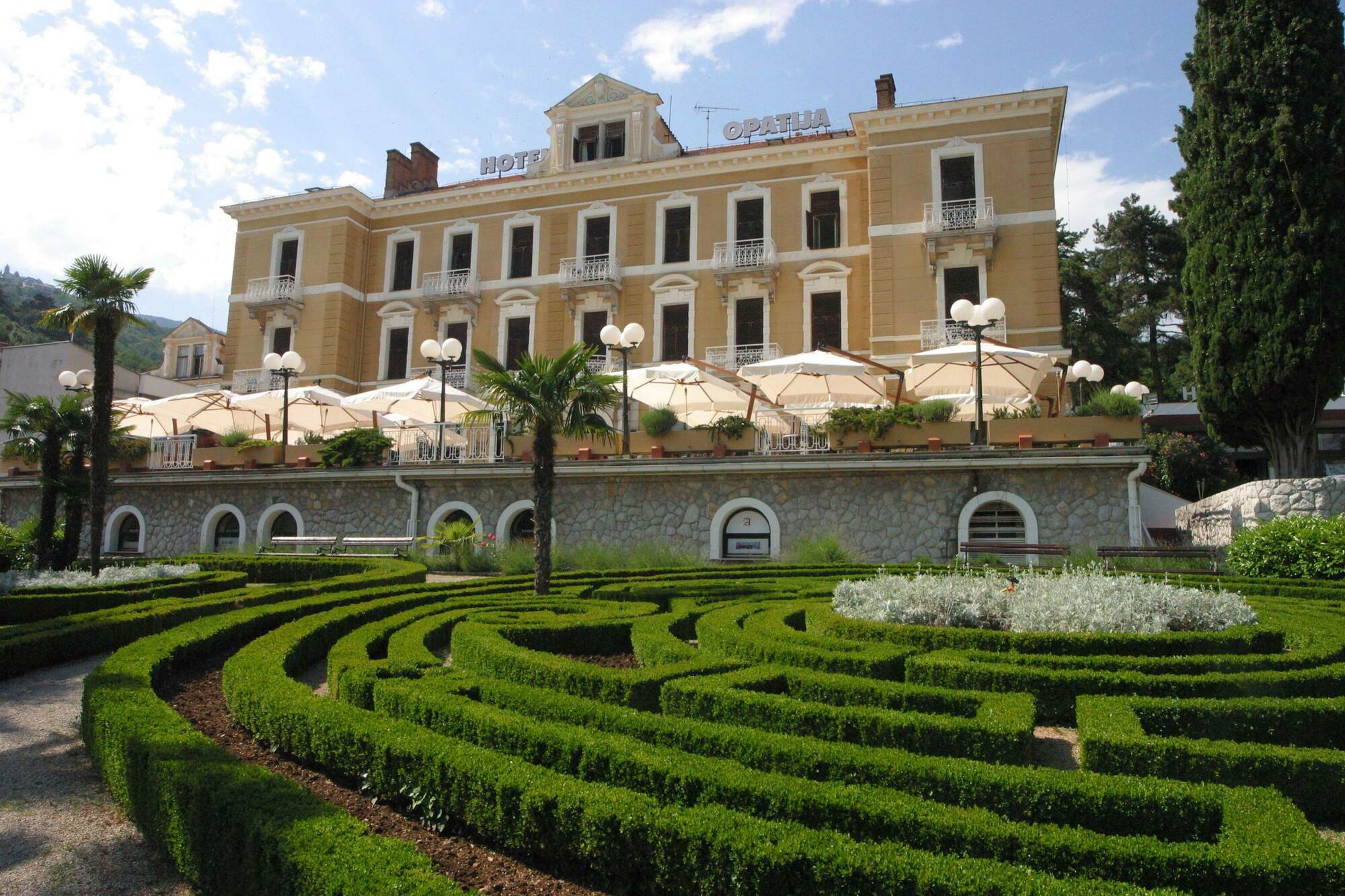 Hotel Οπατία Εξωτερικό φωτογραφία